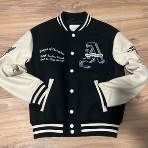 Vintage Aeropostale Black and Cream Bomber Jacket